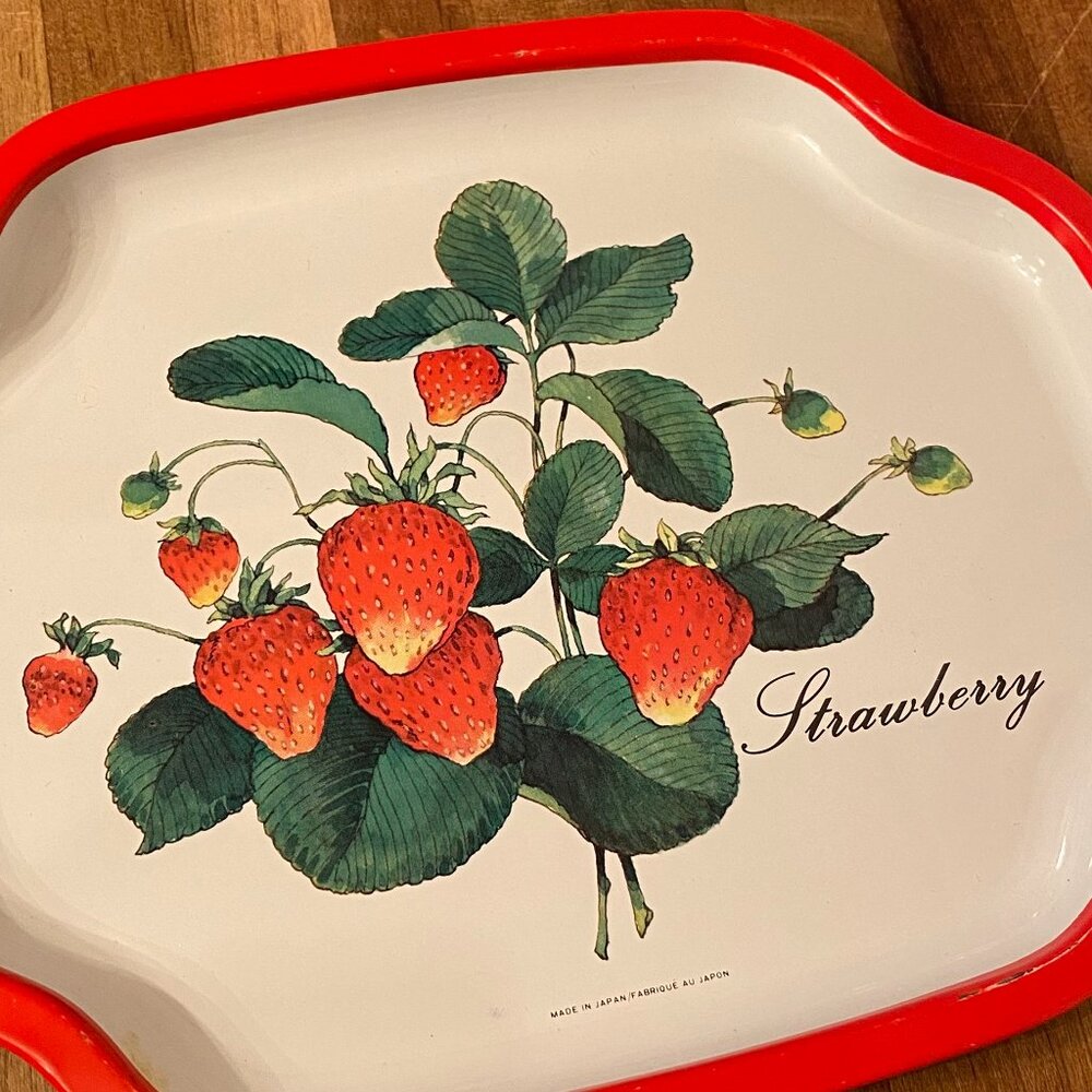 Strawberry Tin Trays Set of 2 - Picture 2 of 8